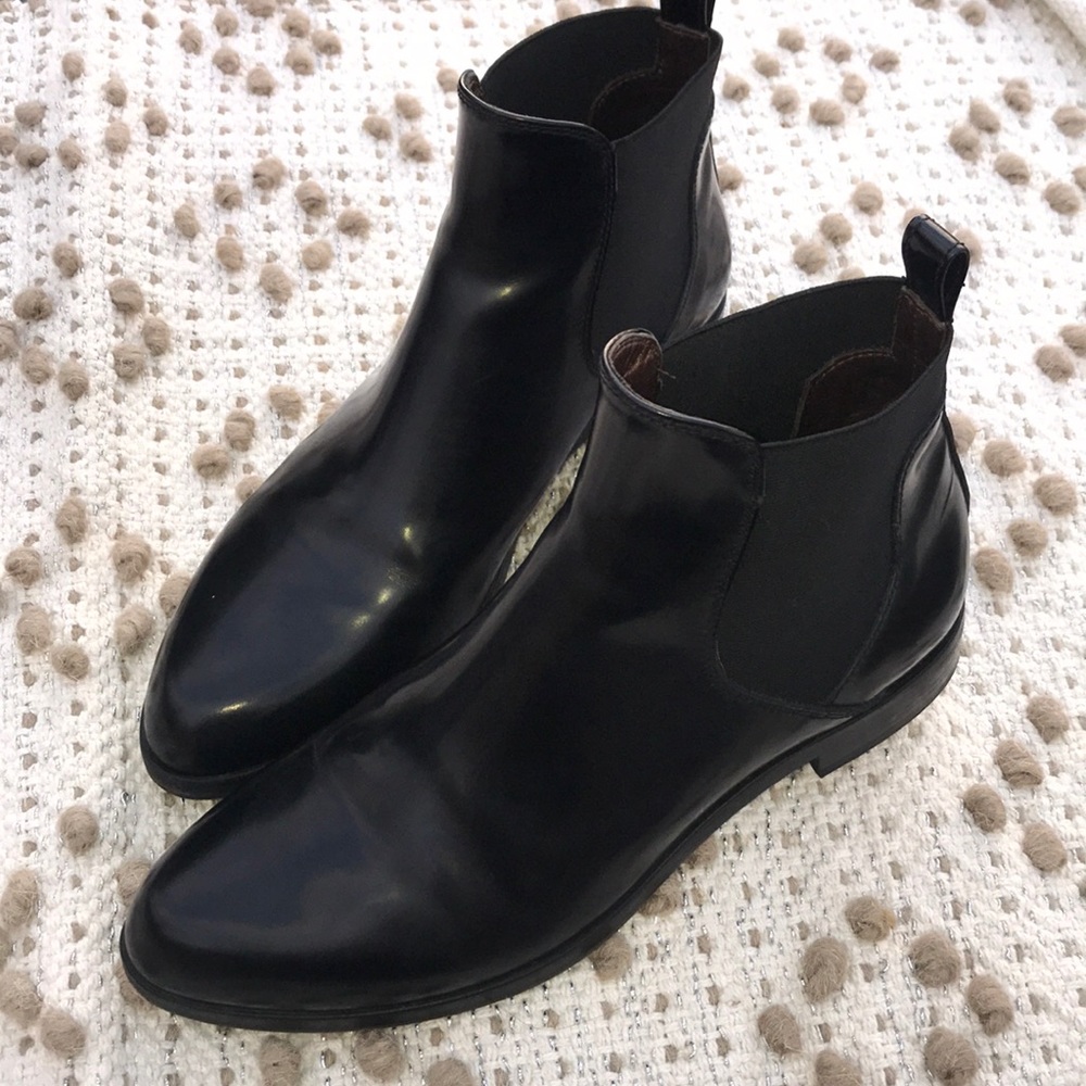 AGL Leather Chelsea boots